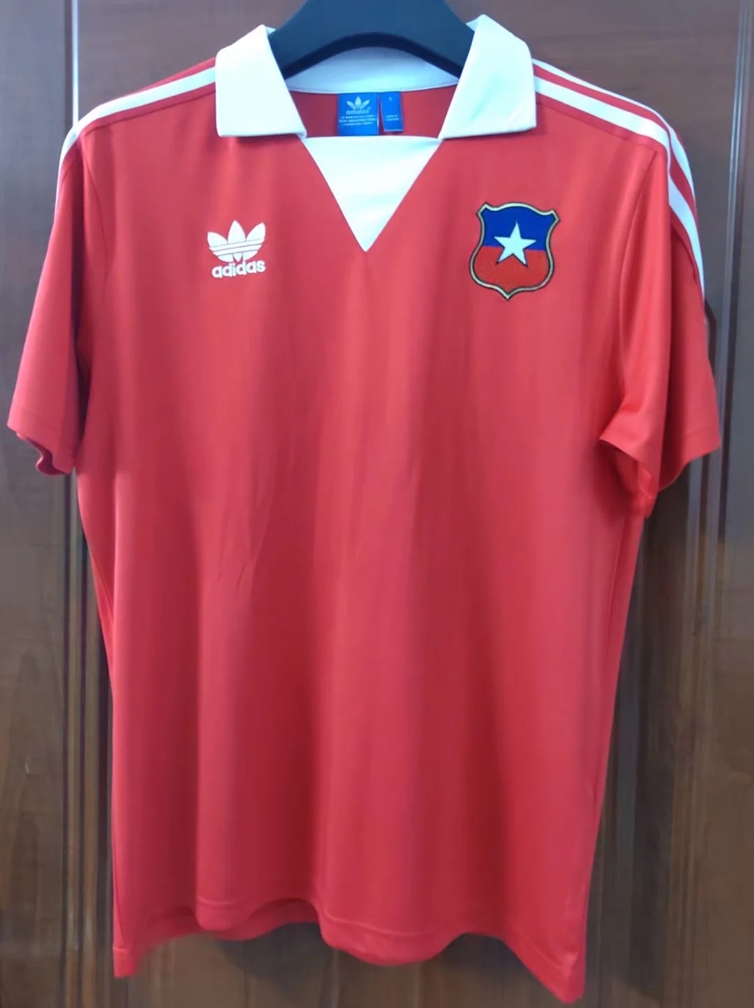 Retro 1982 Chile home