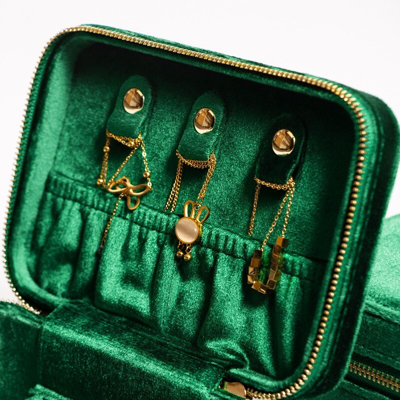 Alenvenew 2023 Flannelette Portable Travel European Necklace Velvet With Mirror Jewelry Box For Women Girls Small