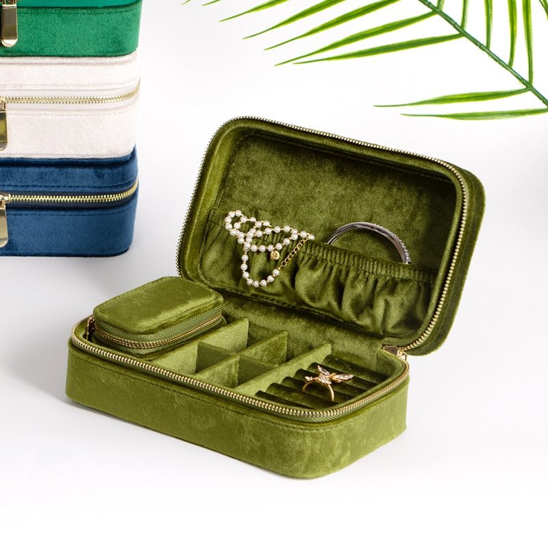 Alenvenew 2023 Flannelette Portable Travel European Necklace Velvet With Mirror Jewelry Box For Women Girls Small