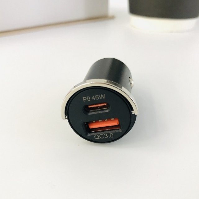 Fast Car Charger for Phone LZ-740 Quick charge