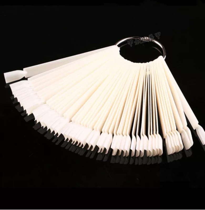 Nail color tips display fan with ring