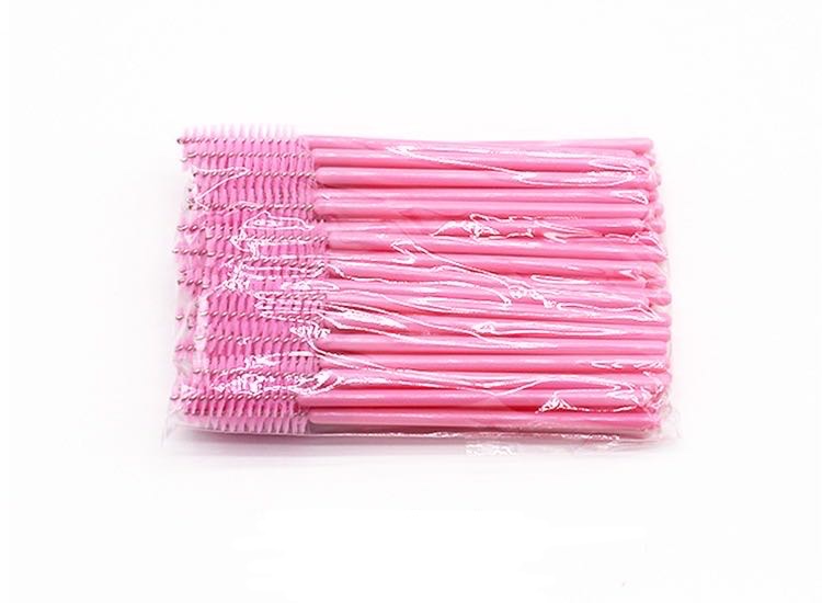 Eyelash brush