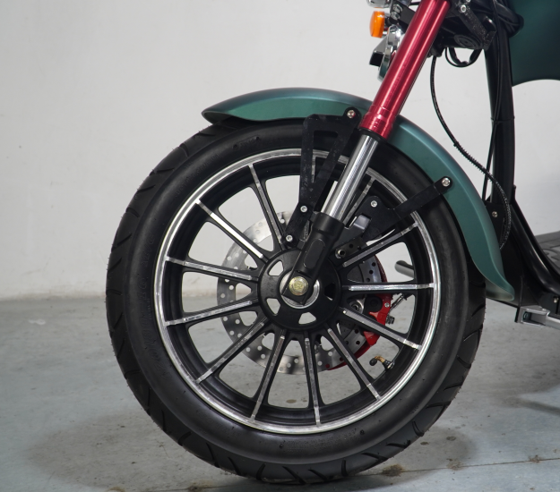 2022 Hot Selling 4000w 3000w Citycoco Holland Warehouse 80km/h Electric Scooter with Removable battery MH3 EEC COC