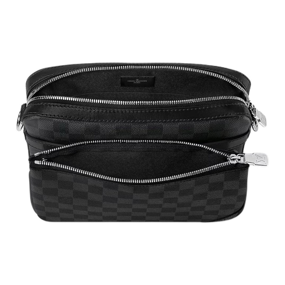 Louis Vuitton Trio Messenger