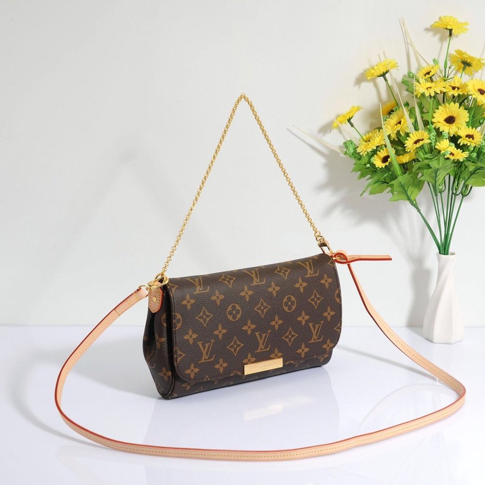 Louis Vuitton Favorite
