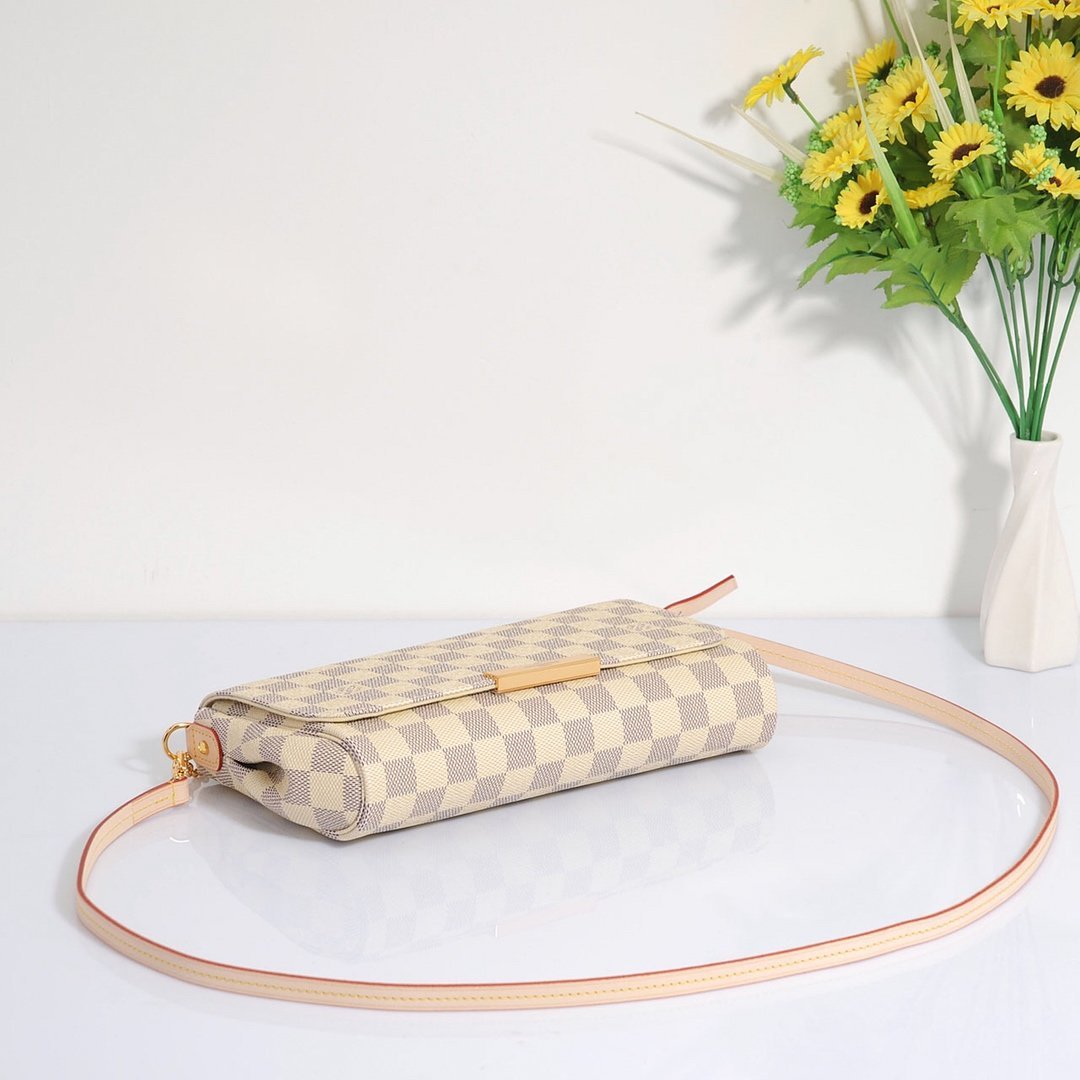 Louis Vuitton Favorite