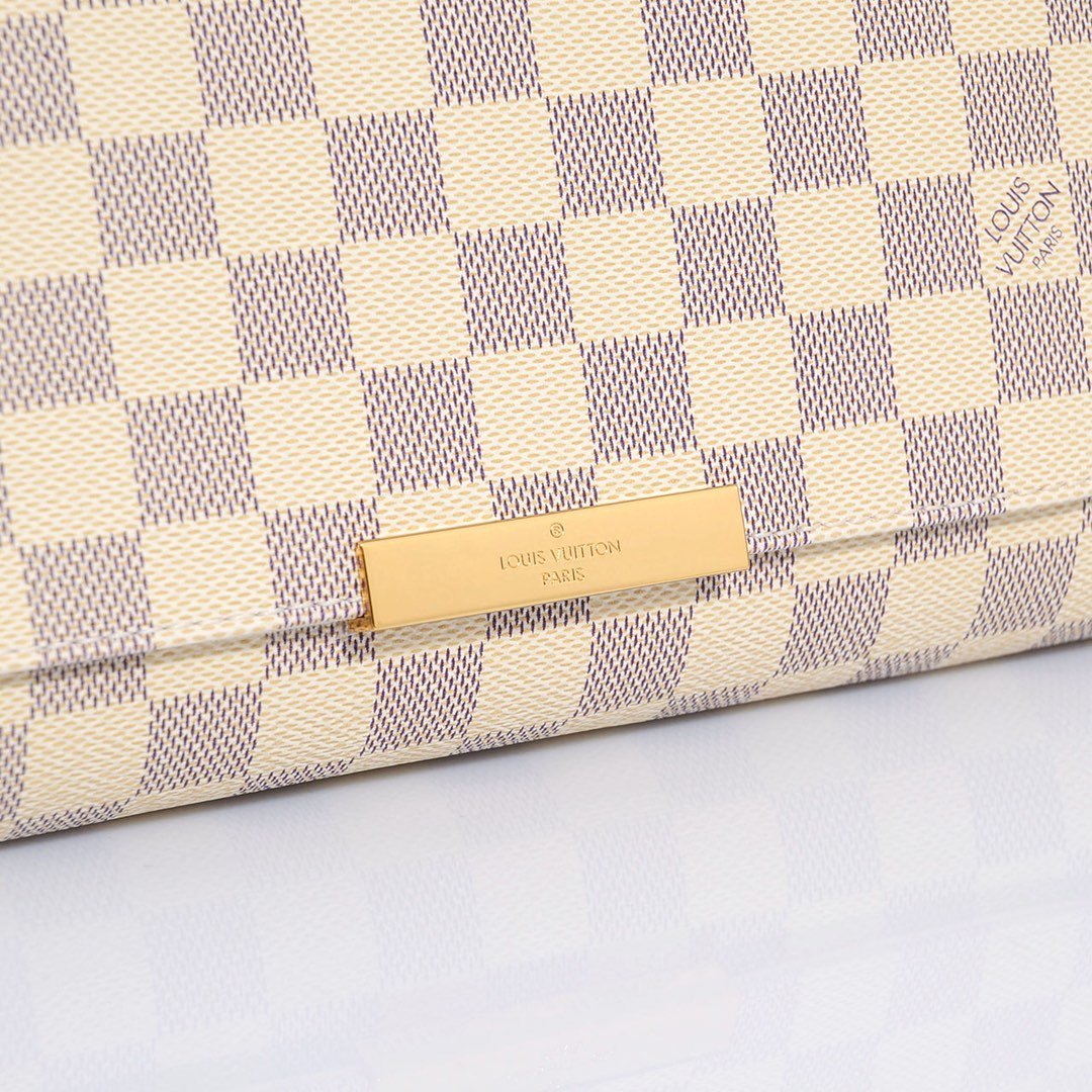 Louis Vuitton Favorite