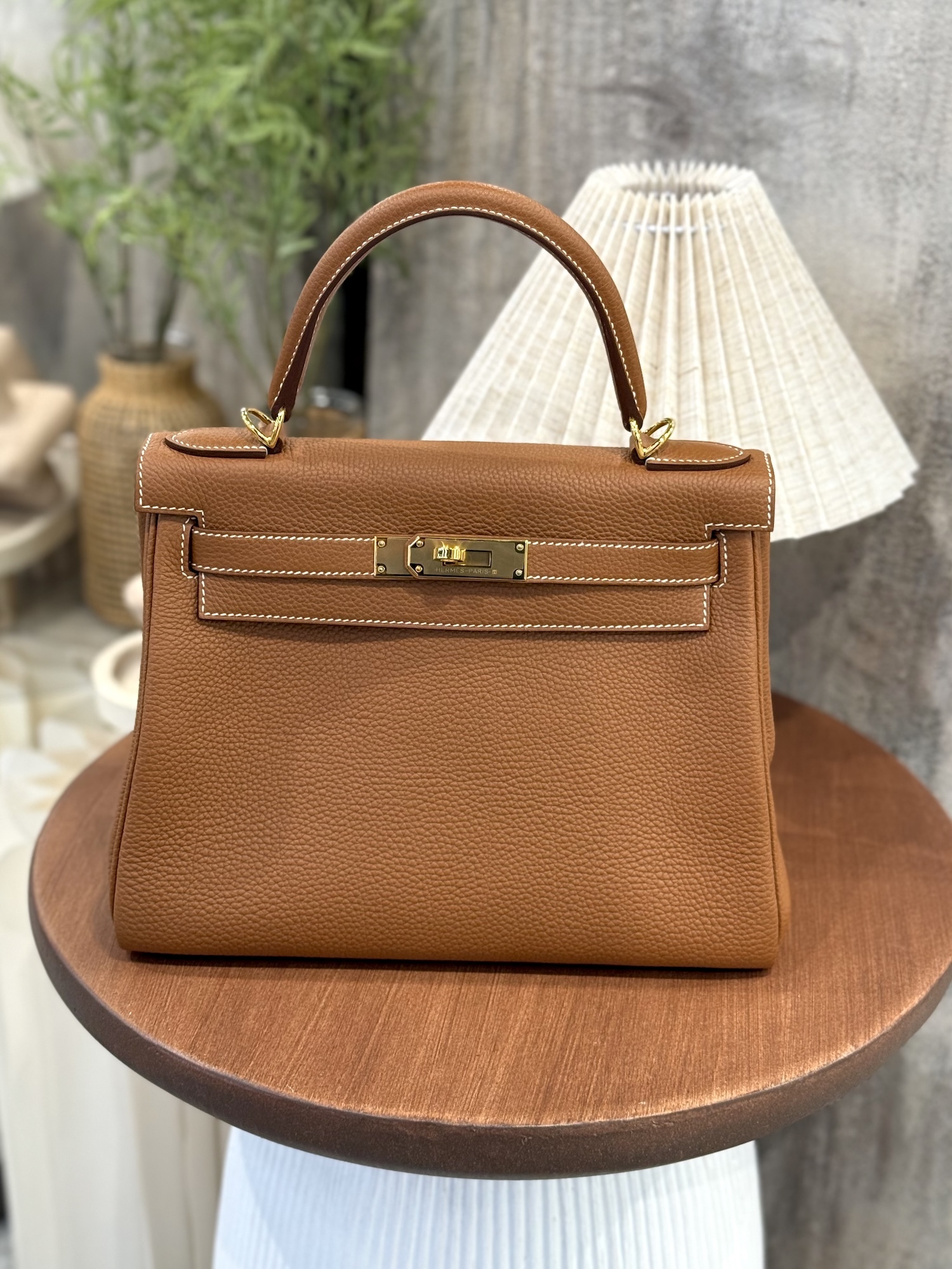 Hermès Kelly 28 Togo Gold Hardware