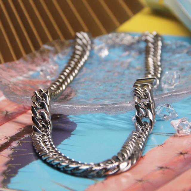 Stock 11MM Horsewhip Shaped Necklace with Insert Buckle KS139216-Z