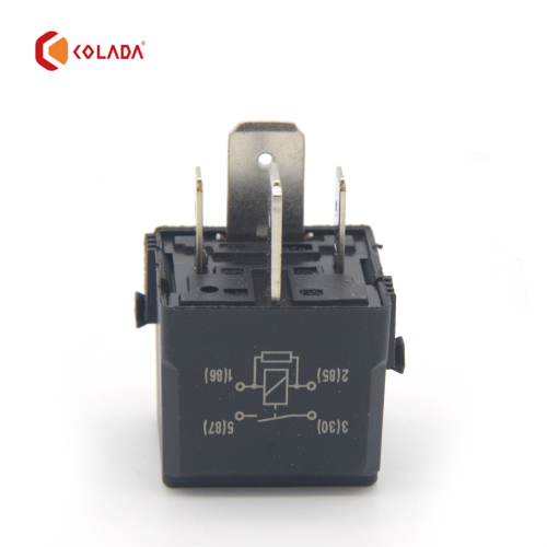 0025422619 Fuel Pump Relay