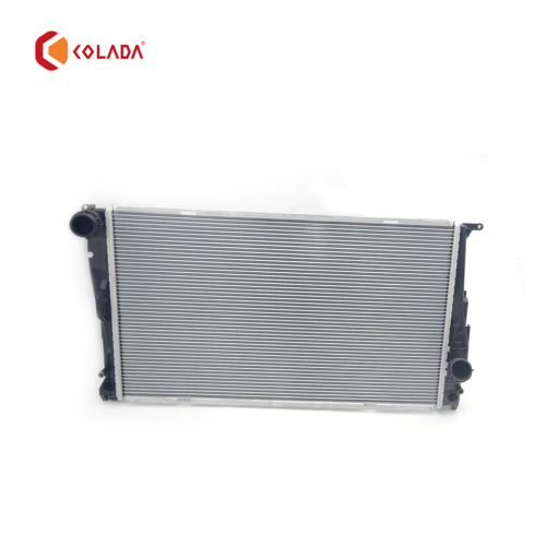 17117547059 Engine Cooling Radiator