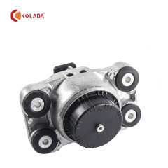 LR057721 Engine mount
