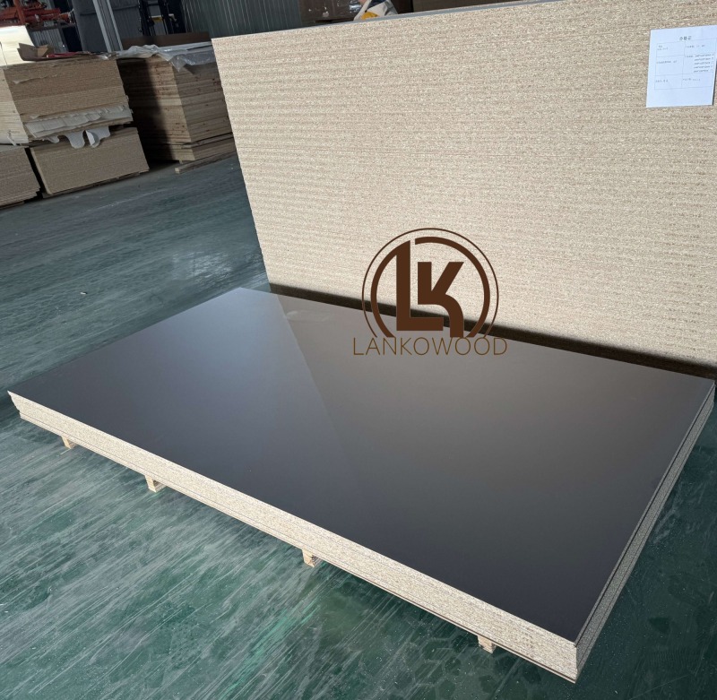 Плита МДФ (Д) 2,44 м (Ш) 1,22 м (Т) 18 мм