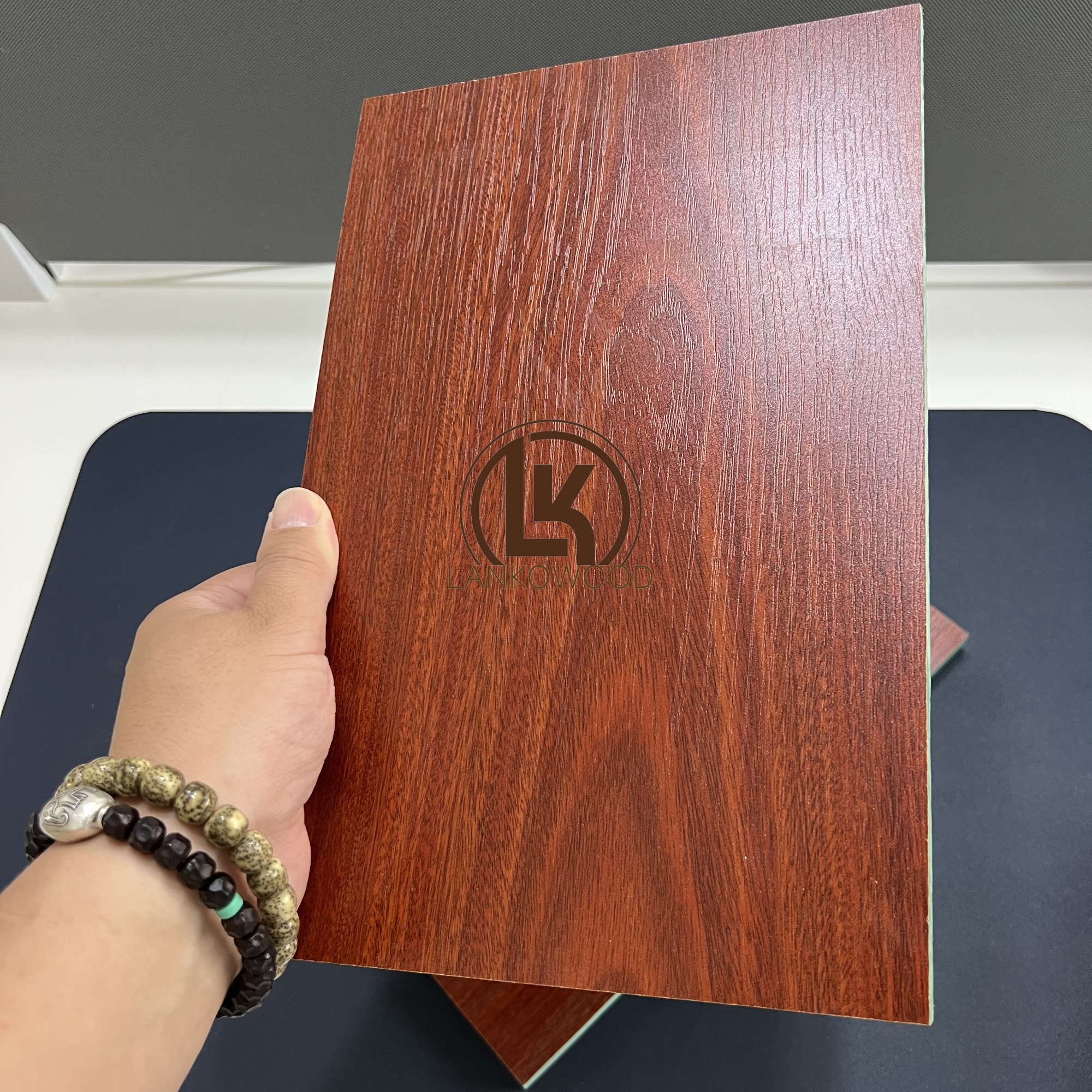 Плита МДФ (Д) 2,44 м (Ш) 1,22 м (Т) 18 мм