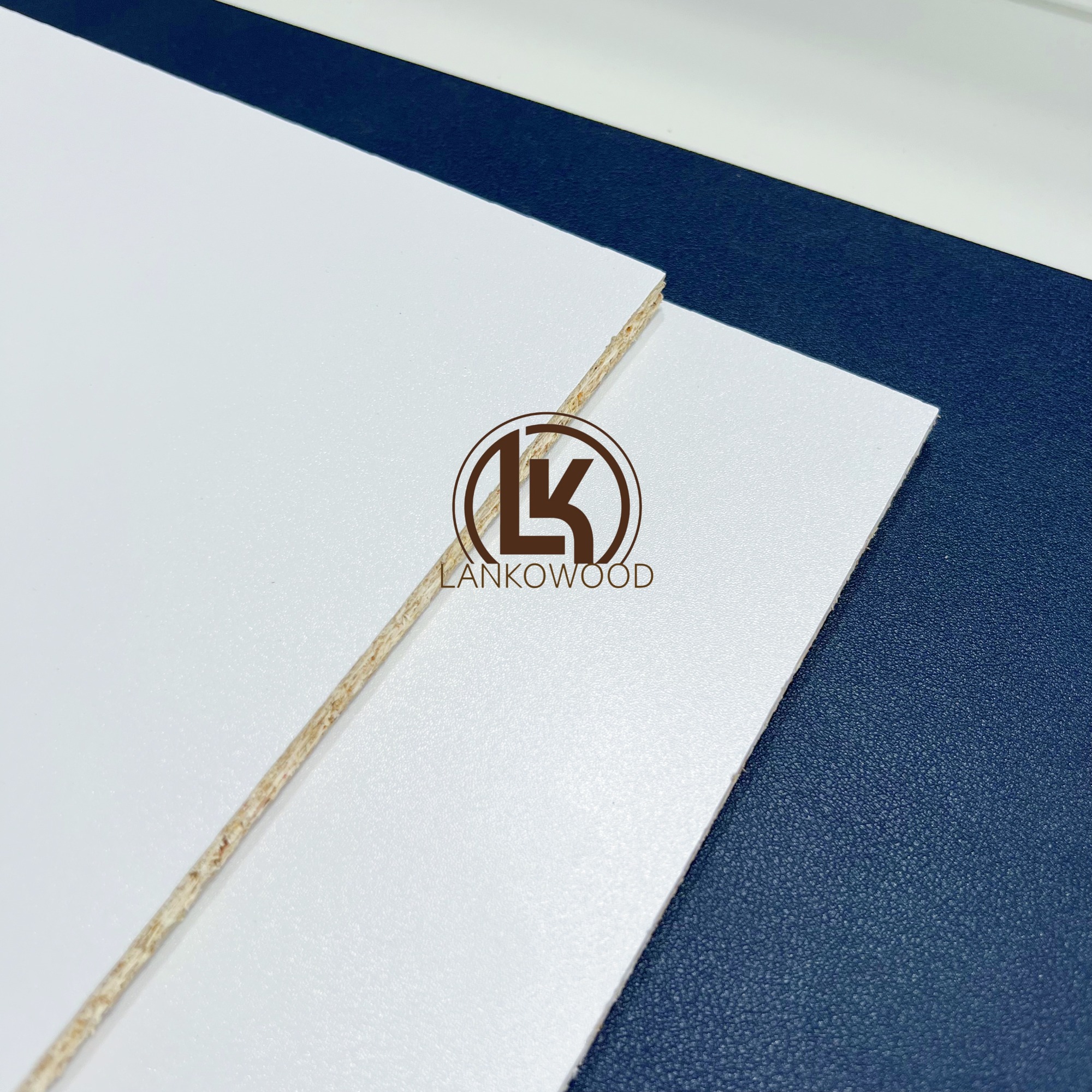 Плита МДФ (Д) 2,44 м (Ш) 1,22 м (Т) 18 мм