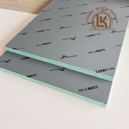 Плита МДФ (Д) 2,44 м (Ш) 1,22 м (Т) 18 мм