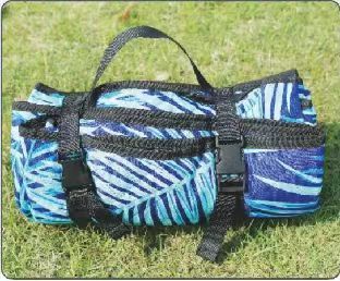 PICNIC MAT