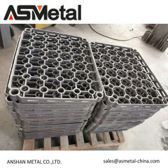 Heat treatment base tray