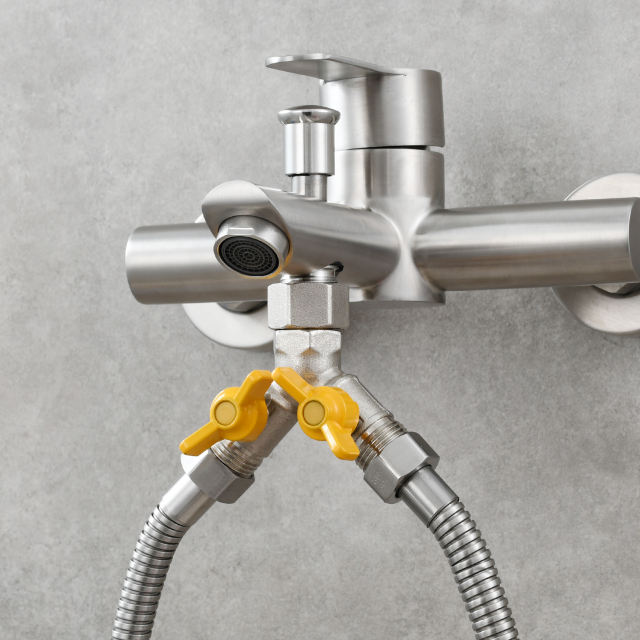 Tecmolog Brass Water Diverter 3 Way Shower Diverter Valve T Adapter Shower Head Shut-Off Valve for Showerhead and Kitchen Faucet DSF009/DSF009A