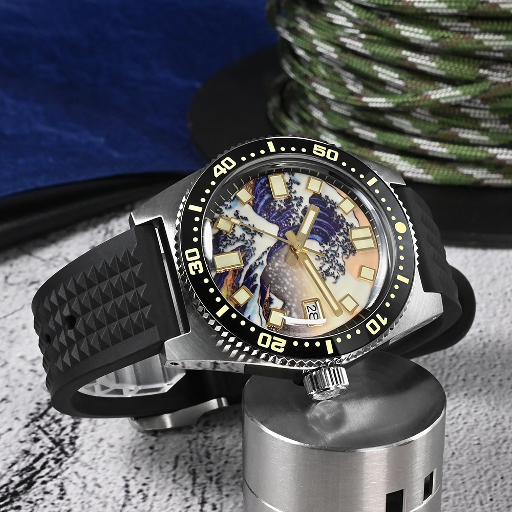 San Martin Retro Diver Watch - SN0007-G-V3