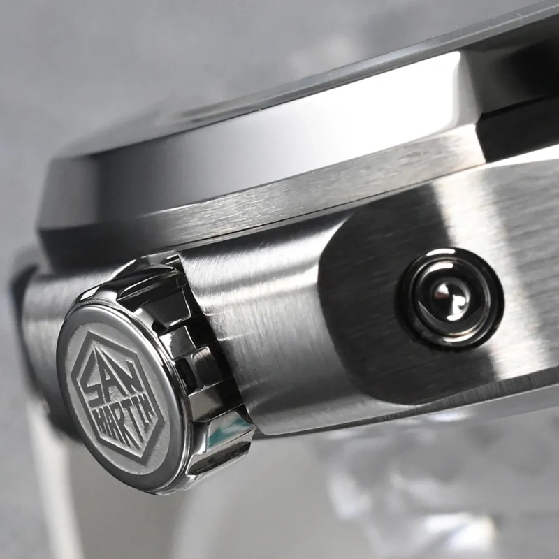 San Martin Business Watch - SN0075G-B-2