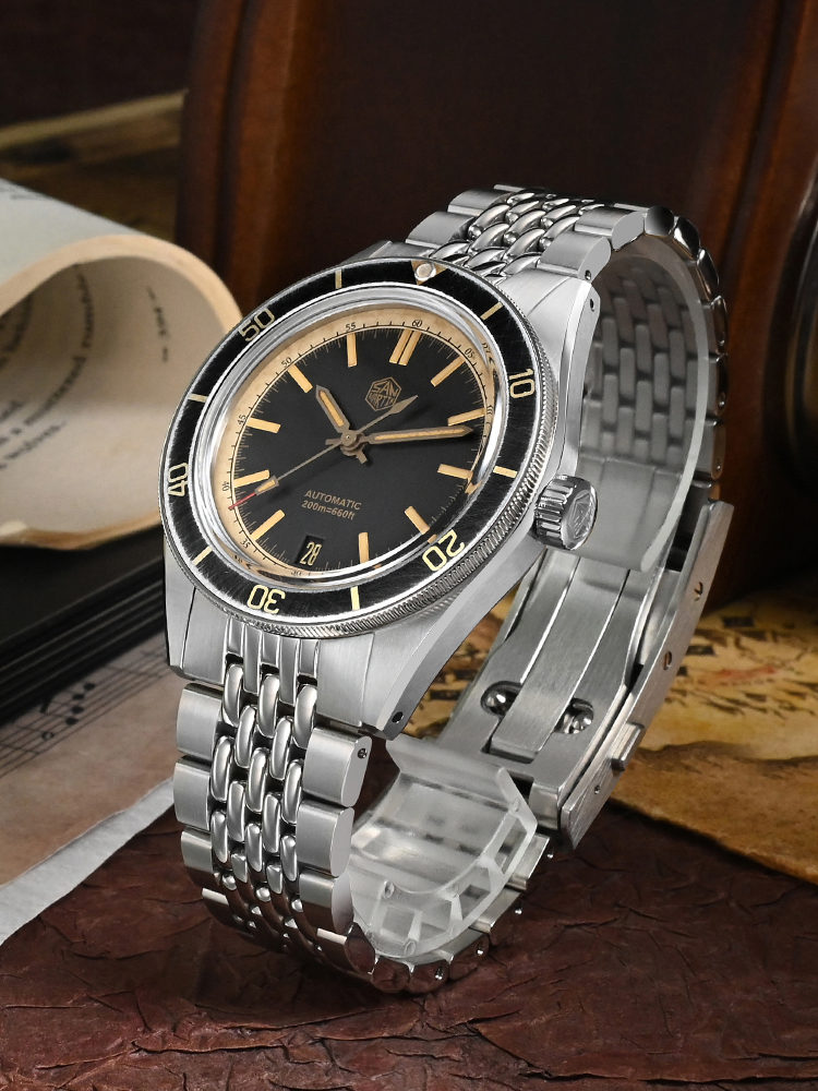 San Martin Distressed Design Diving Watch SN0116G-B