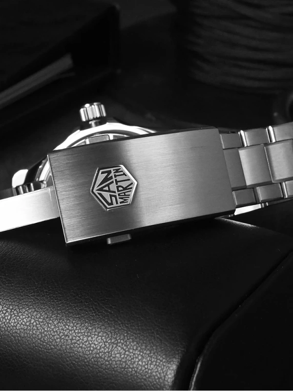 San Martin New 44mm Luxury Men's Diving Watch Classic High Quality NH35 Automatic Mechanical Sapphire BGW-X1 20Bar Reloj SN0009