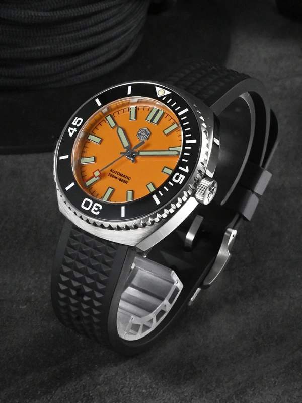 San Martin 2025 New 40.5mm Original Design NH35 Automatic Mechanical Men Dive Watch Sapphire Waterproof 200m Luminous SN0045