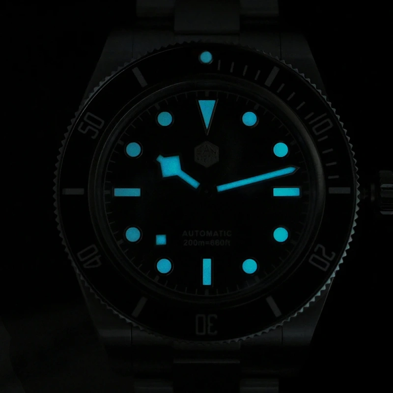 San Martin 40mm Retro Luxury Diver Watch NH35 Automatic Mechanical Watches for Men with Sapphire 200m Waterproof Luminous SN0008