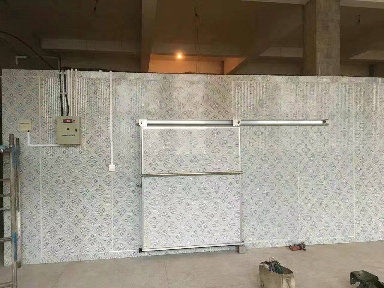 Cold Room For Food And Drink