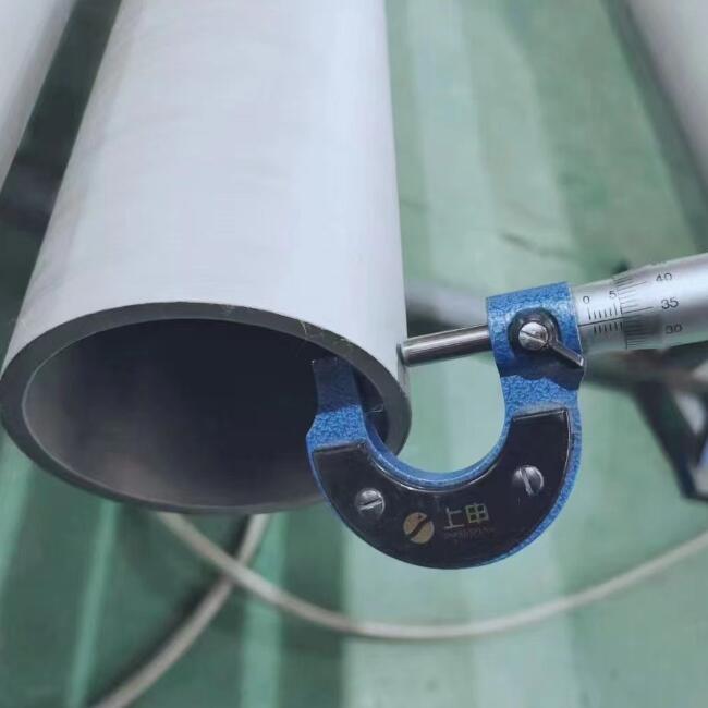 Is the 304 stainless steel pipe treated with wire drawing still rustproof?