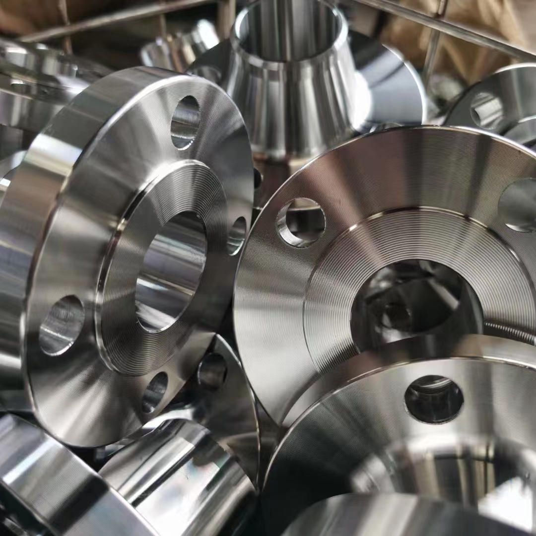 What are the advantages of ASME B16.5 316/316L stainless steel flange?