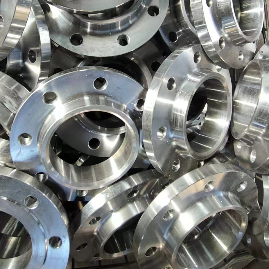 What is the difference between butt welding flange and flat welding flange