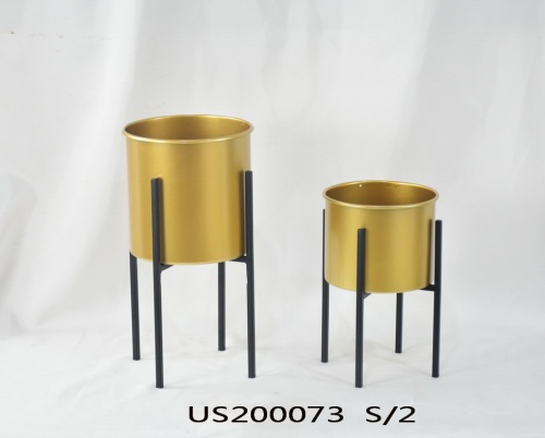 Metal Plant Stand for Indoor Outdoor Stable Display