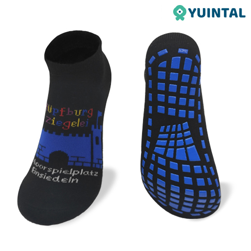 Yuintal Customized Jump Factory Socks With Grips On Bottom