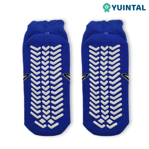 Soft Cotton Youth Grip Socks For Trampoline Zone