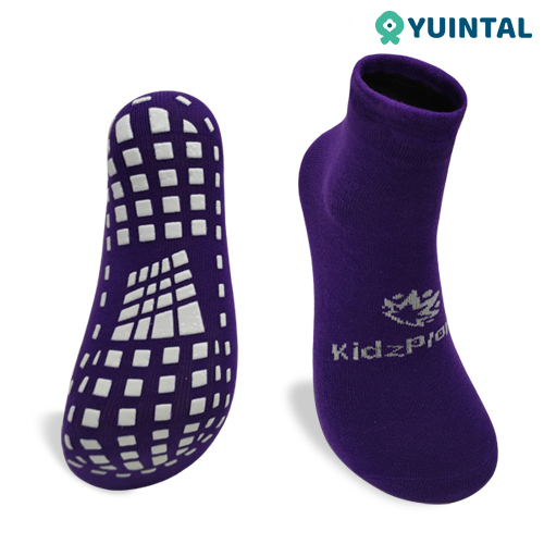 KidzPlore Indoor Jump House Bounce Grippy Socken