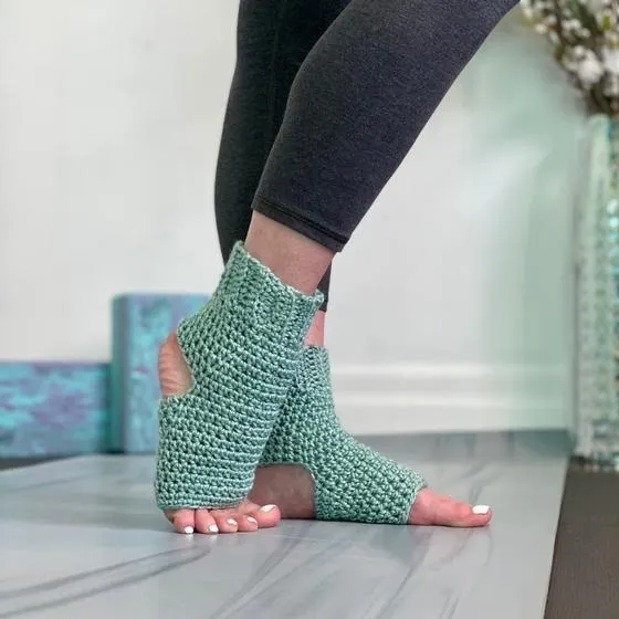 Open-toe yoga grip socks with textured silicone sole &mdash; wholesale custom yoga socks for Pilates and barre studios