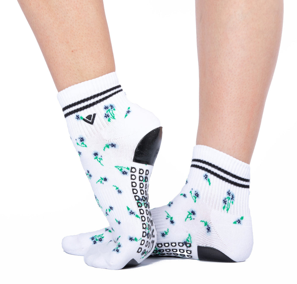 Do Non-Slip Socks Provide Reliable Traction on Tile Floors?
