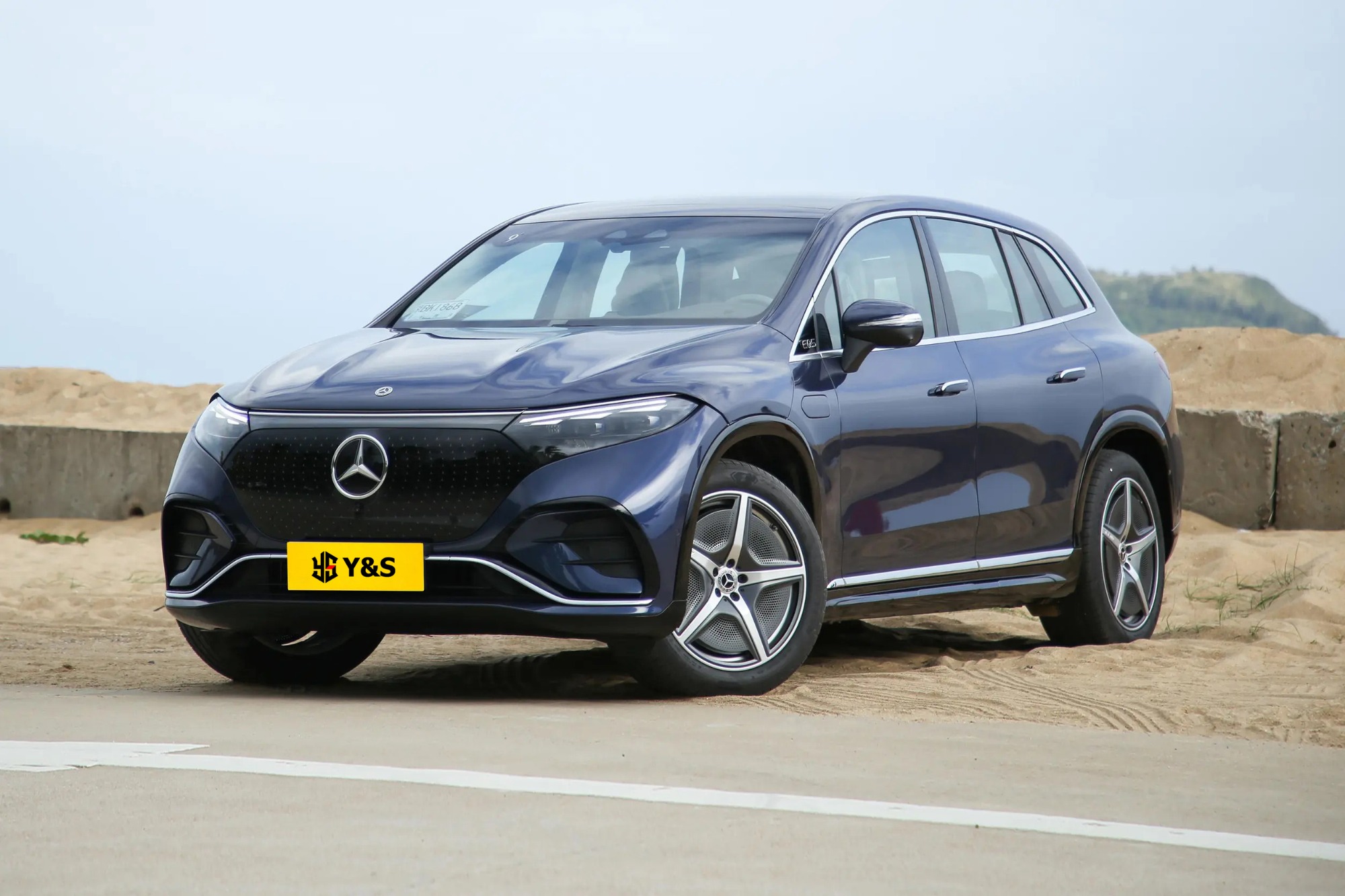 Benz EQS SUV 2023 EQS 450 4MATIC Pioneer Edition