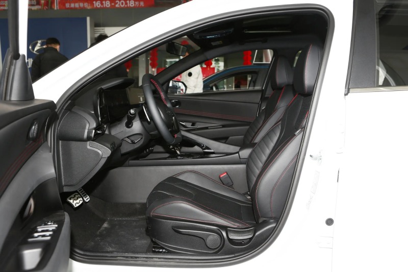 Hyundai Elantra 2022 240TGDi DCT GLX Elite Edition