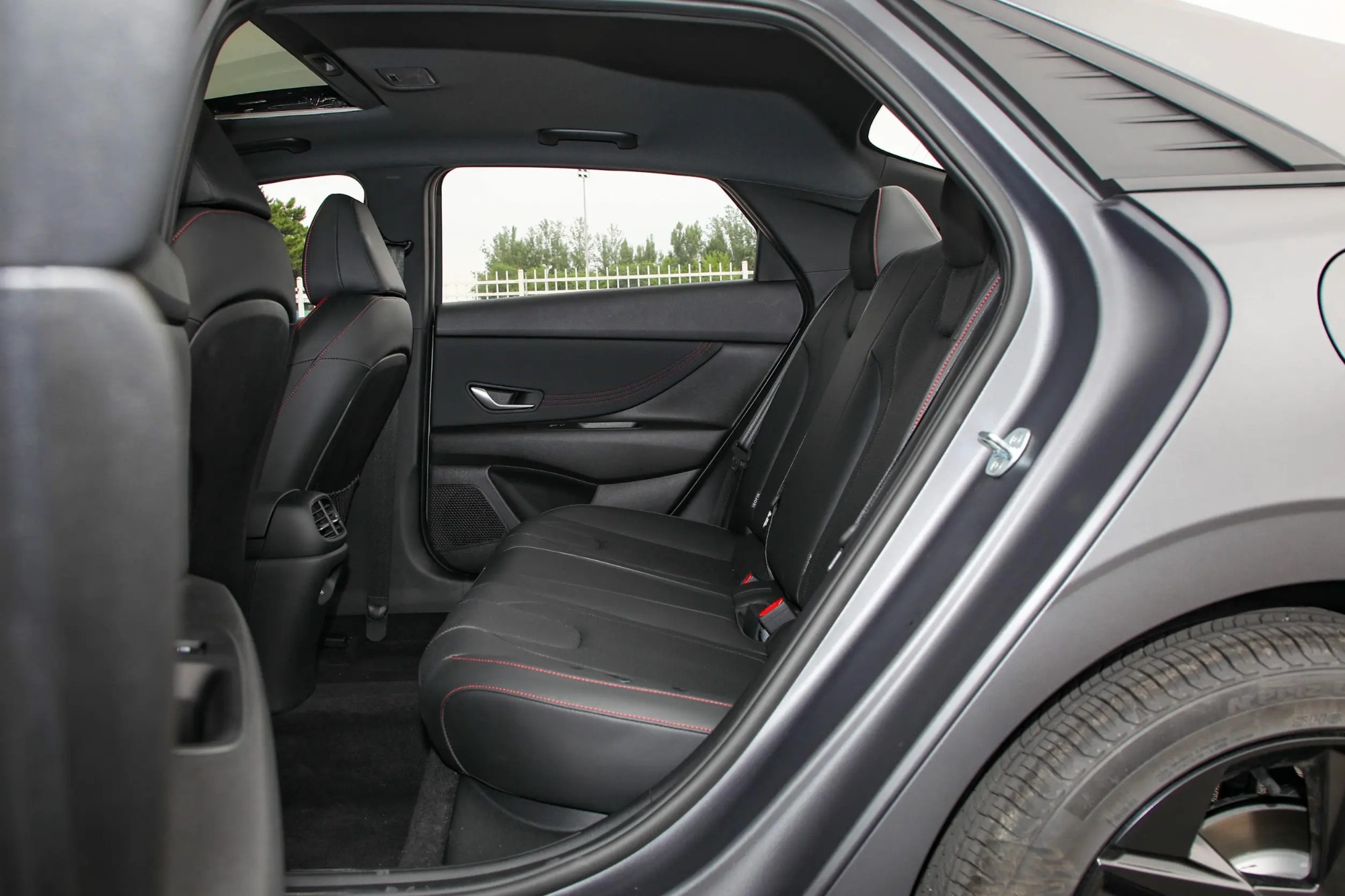 Hyundai Elantra 2022 1.5L CVT 20th Anniversary Edition