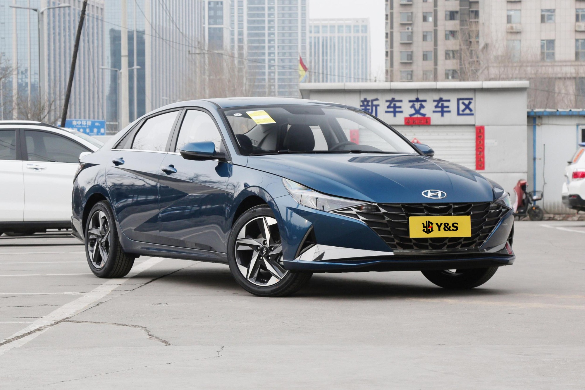 Hyundai Elantra 2022 1.5L CVT GLX Elite Edition