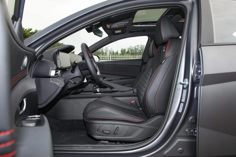 Hyundai Elantra 2022 1.5L CVT 20th Anniversary Edition