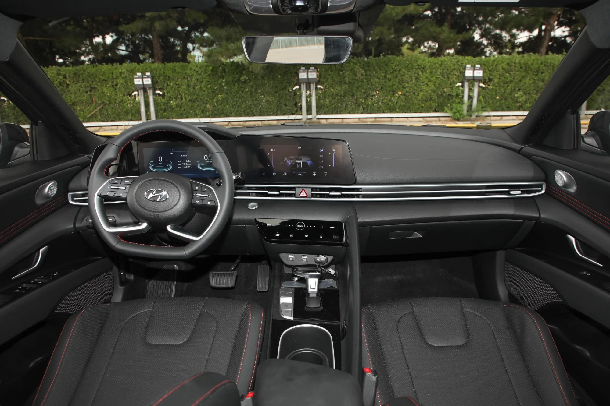 Hyundai Elantra 2022 1.5L CVT 20th Anniversary Edition