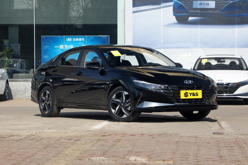 Hyundai Elantra 2022 1.5L CVT LUX Luxury Edition