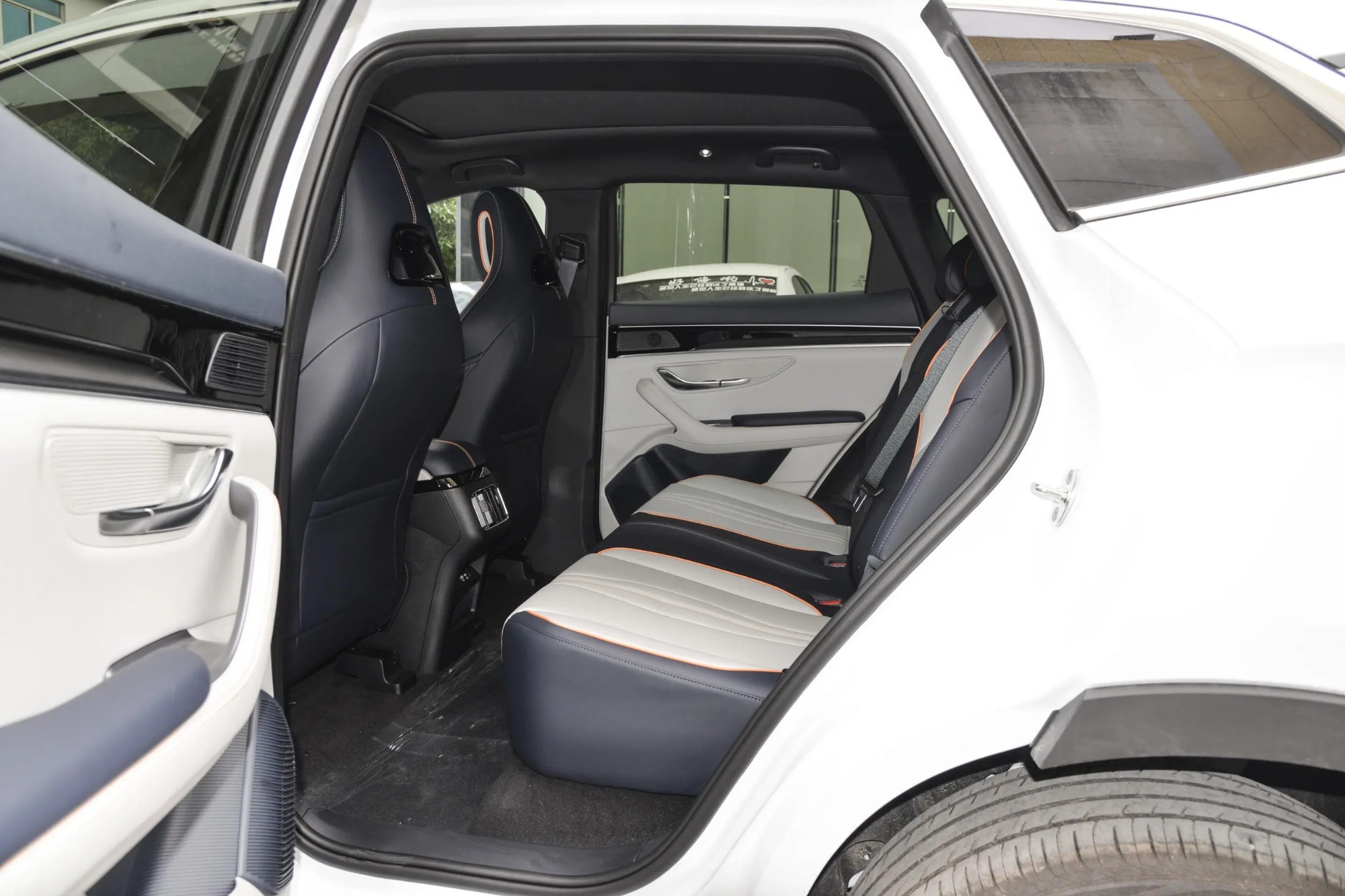BYD Song PLUS EV 2024 Honor Edition 520KM Deluxe