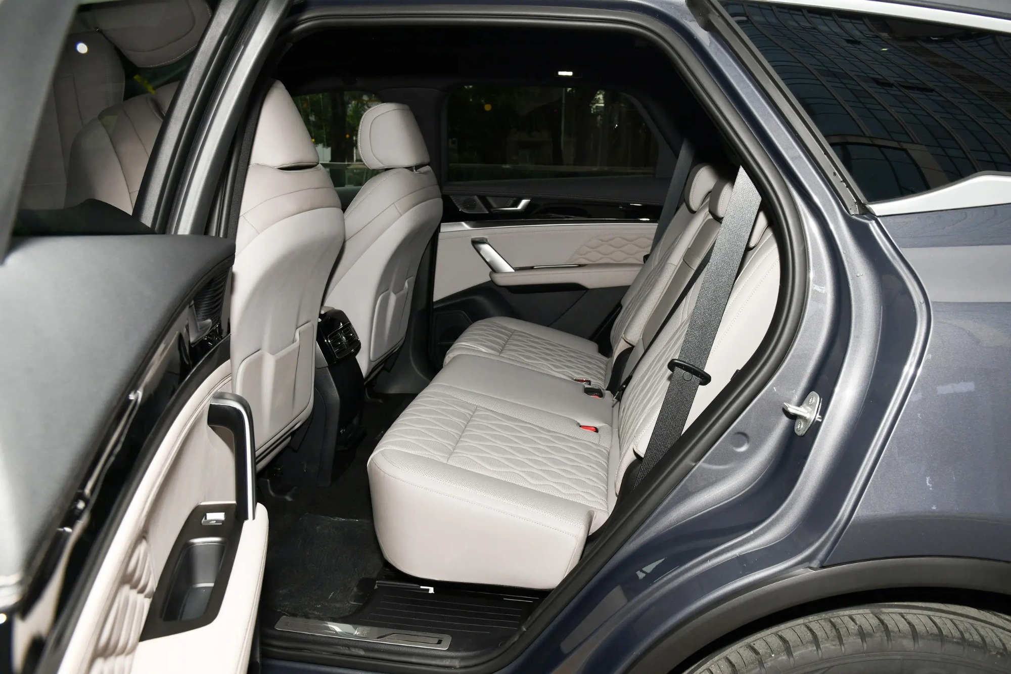 BYD Tang DM-i 2024 Honor Edition DM-i 112KM Noble Model