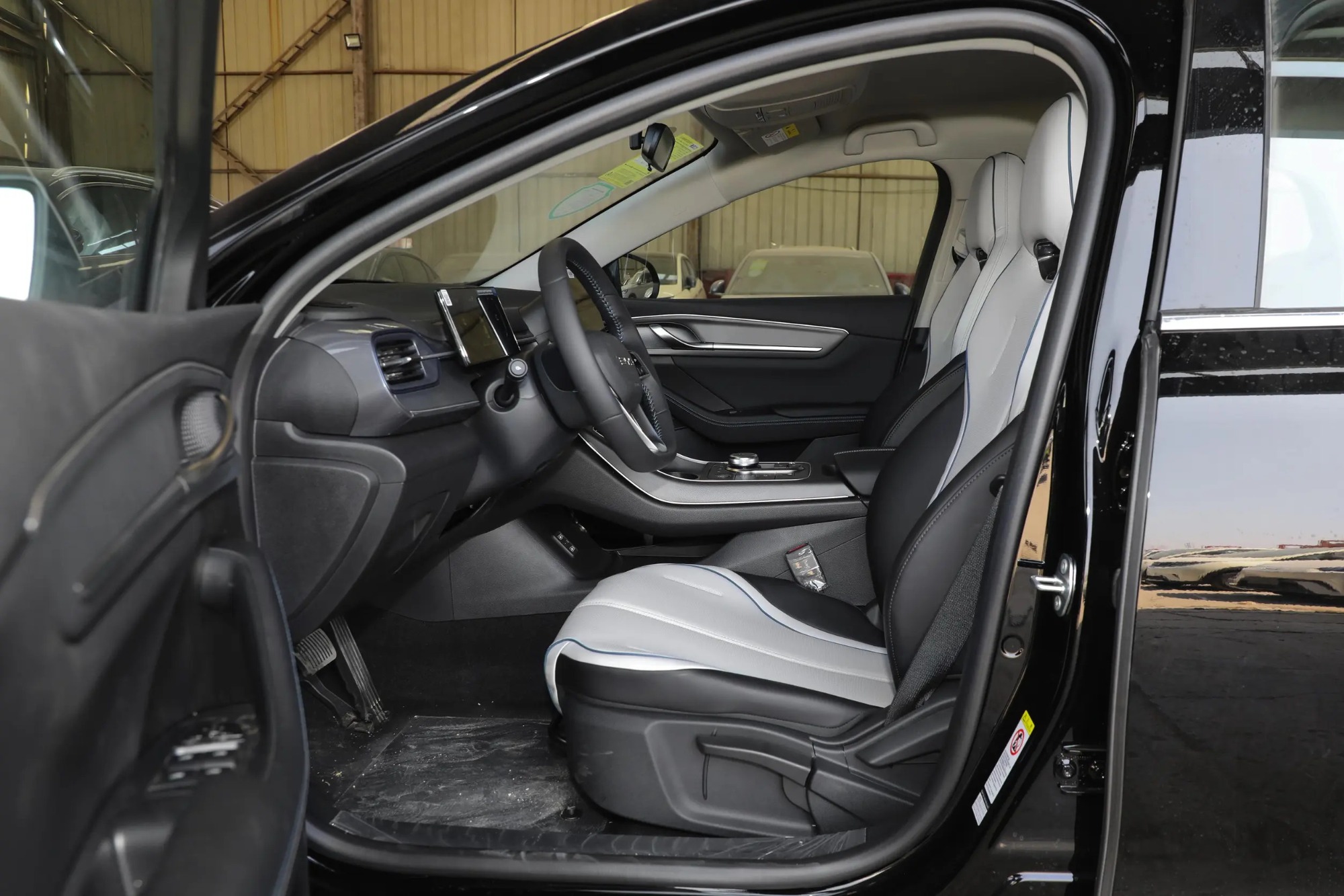 BYD Destroyer 05 DM-i Honor Edition 55KM Luxury