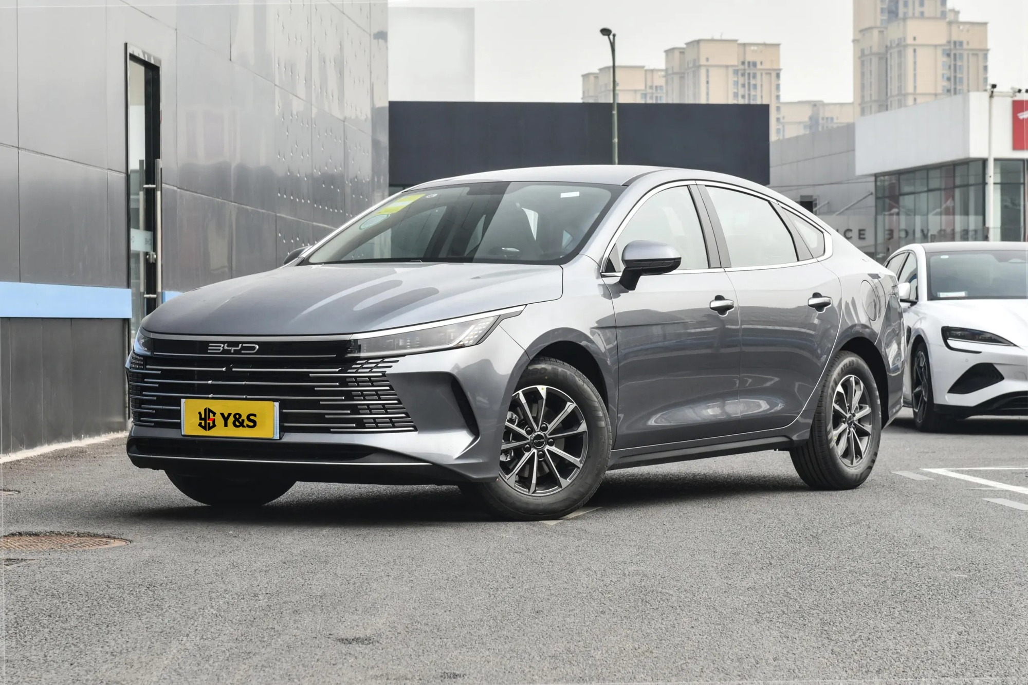 BYD Destroyer 05 DM-i Honor Edition 55KM Luxury